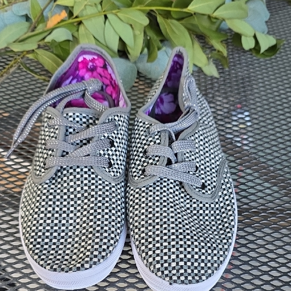Elegant Black and White Checkered Women's Sneakers